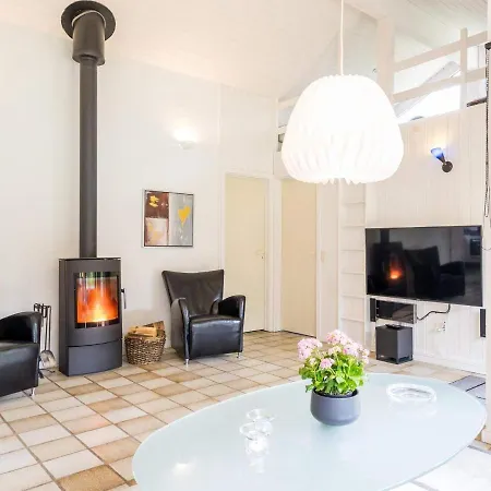 Holiday home Four-Bedroom Holiday Home In Norre Nebel 2 *